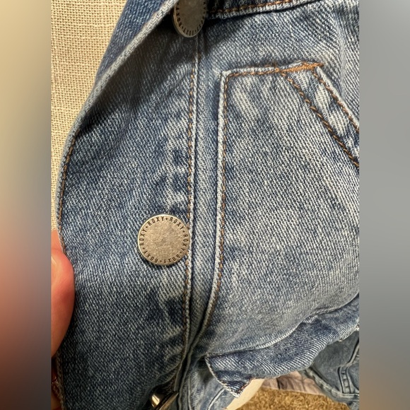 Roxy denim trucker jean jacket size xs - Picture 6 of 12